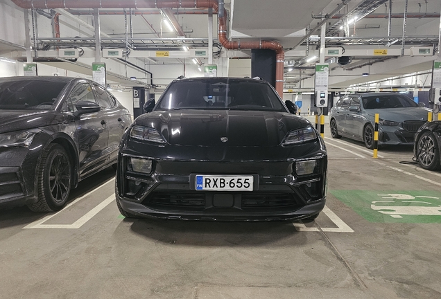 Porsche Macan EV Turbo