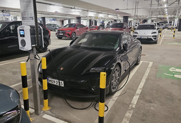 Porsche Taycan GTS