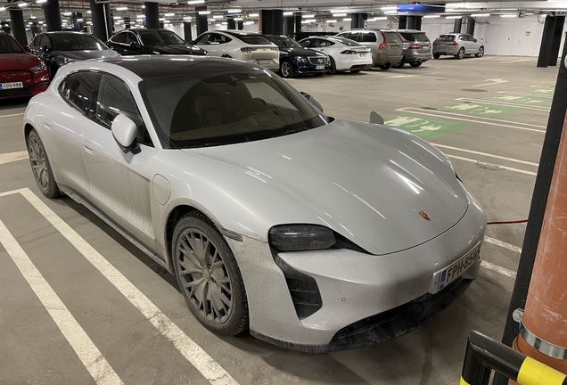 Porsche Taycan GTS Sport Turismo