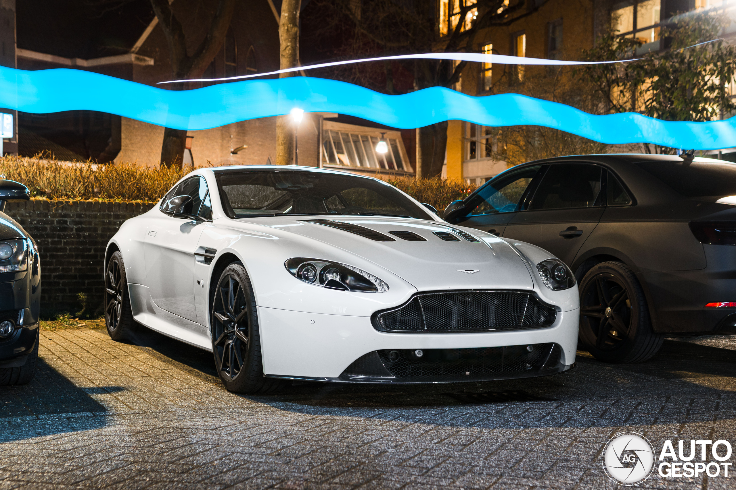 Aston Martin V12 Vantage S