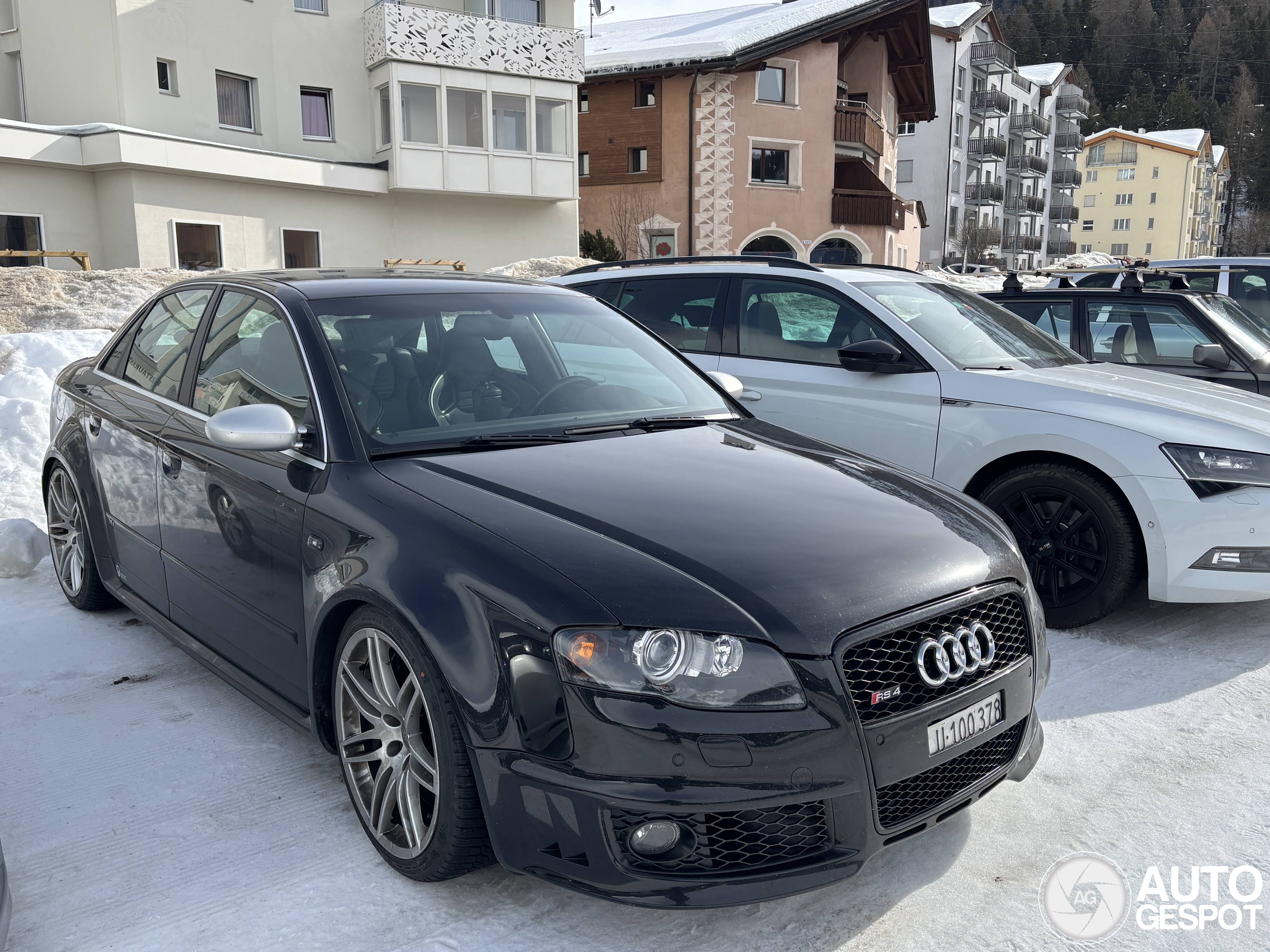 Audi RS4 Sedan