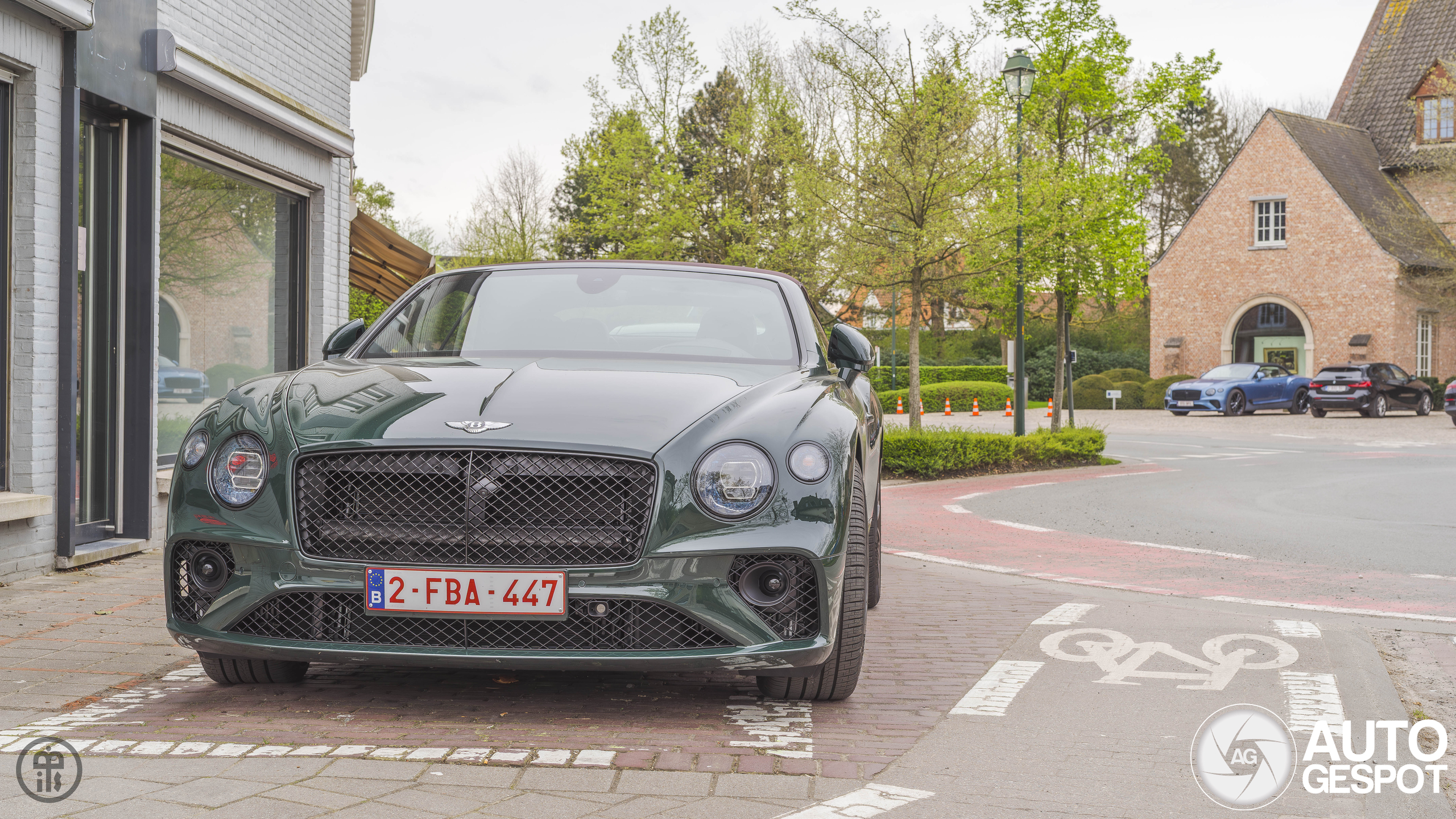 Bentley Continental GTC V8 S 2023