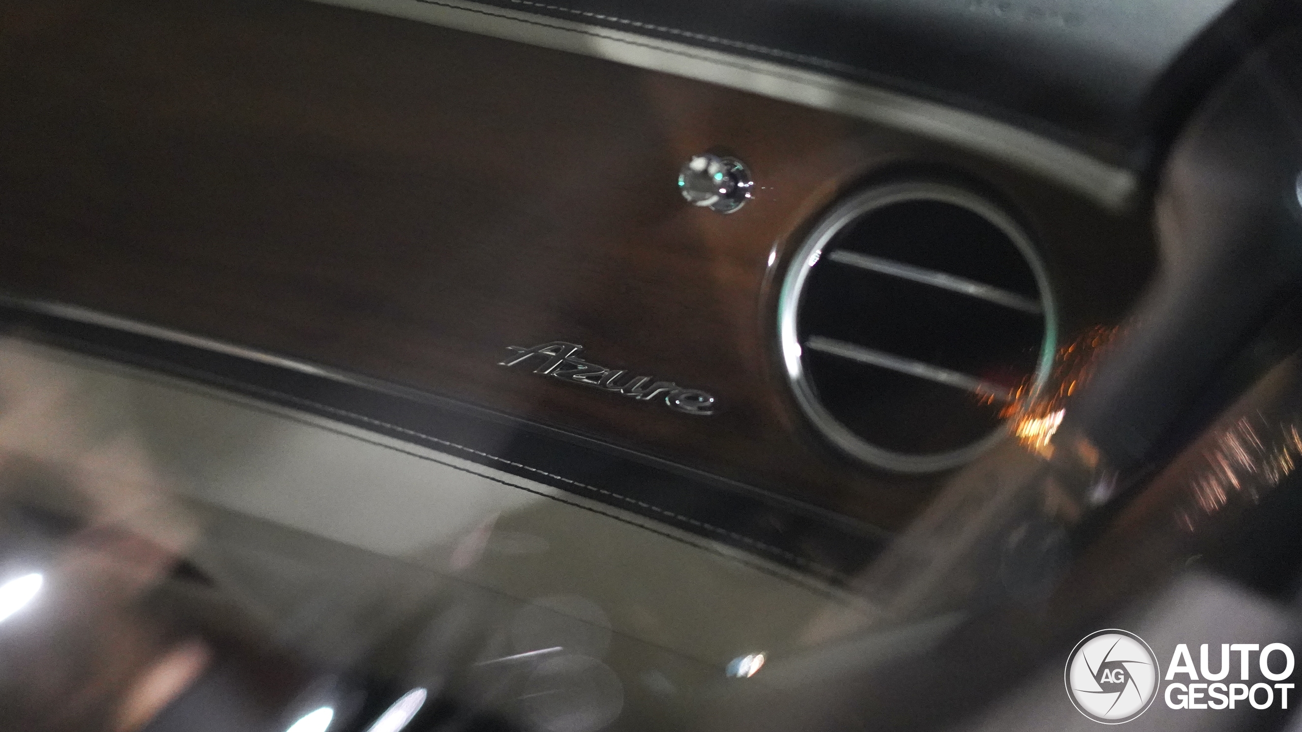 Bentley Flying Spur V8 Azure