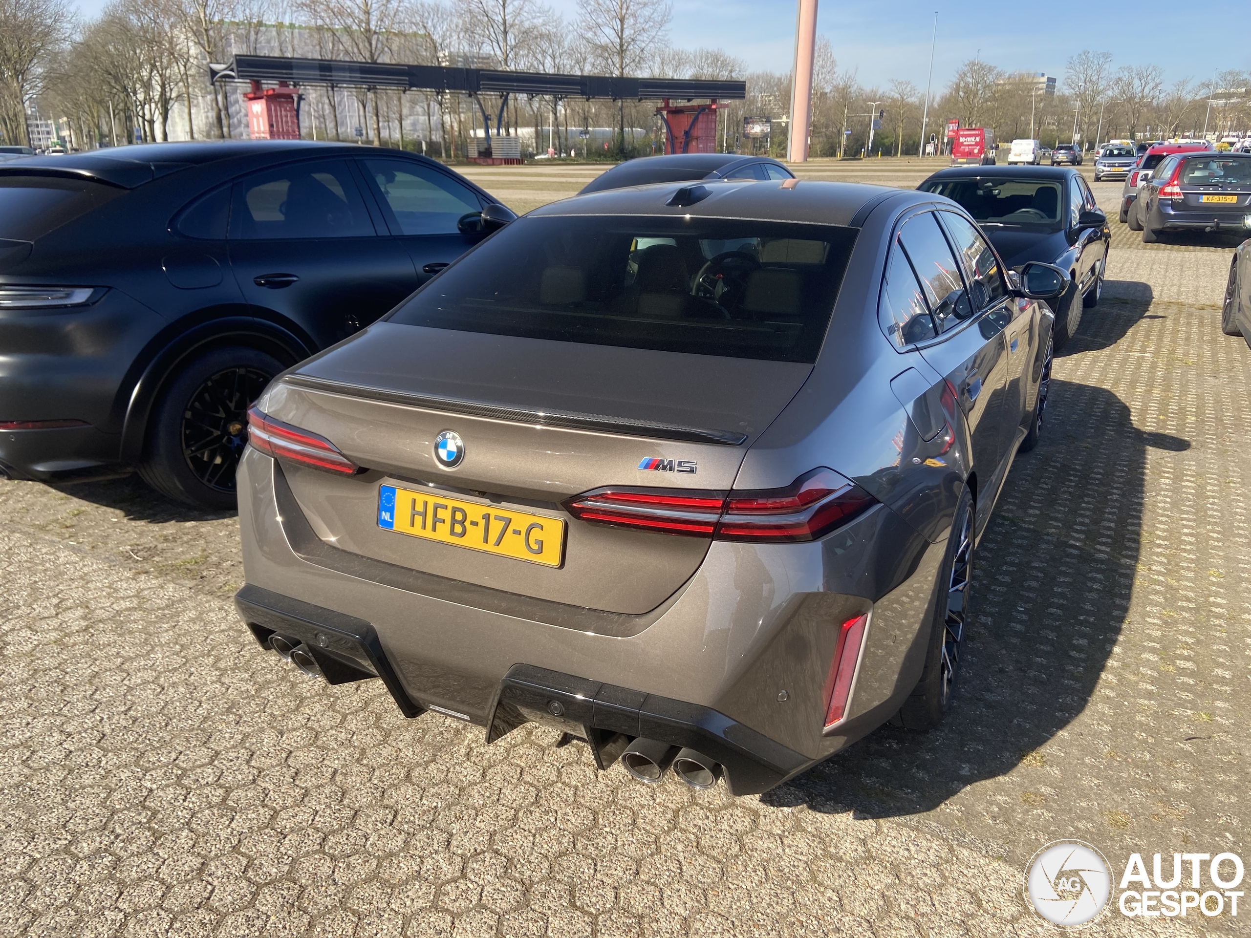 BMW M5 G90