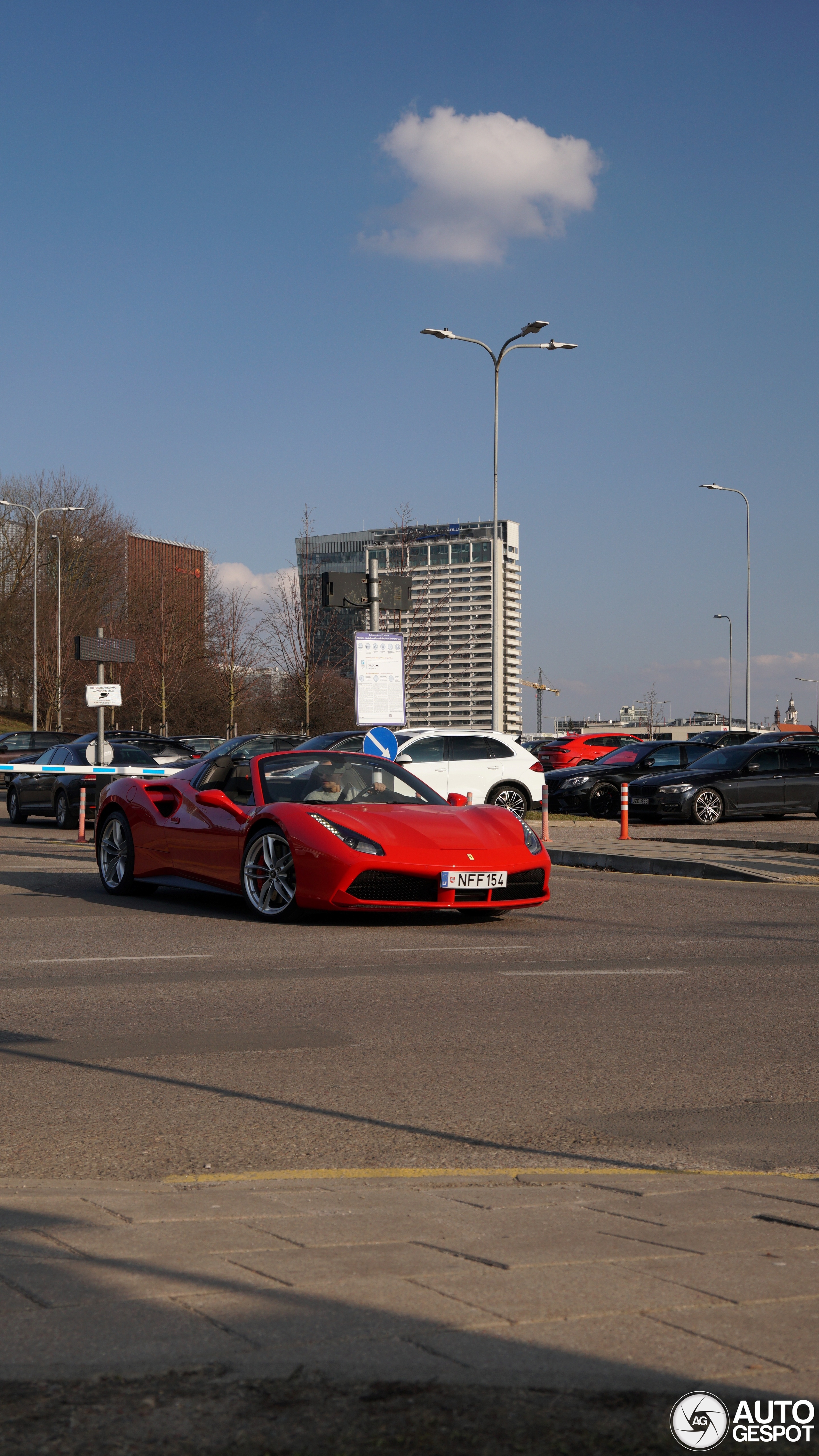 Ferrari 488 Spider
