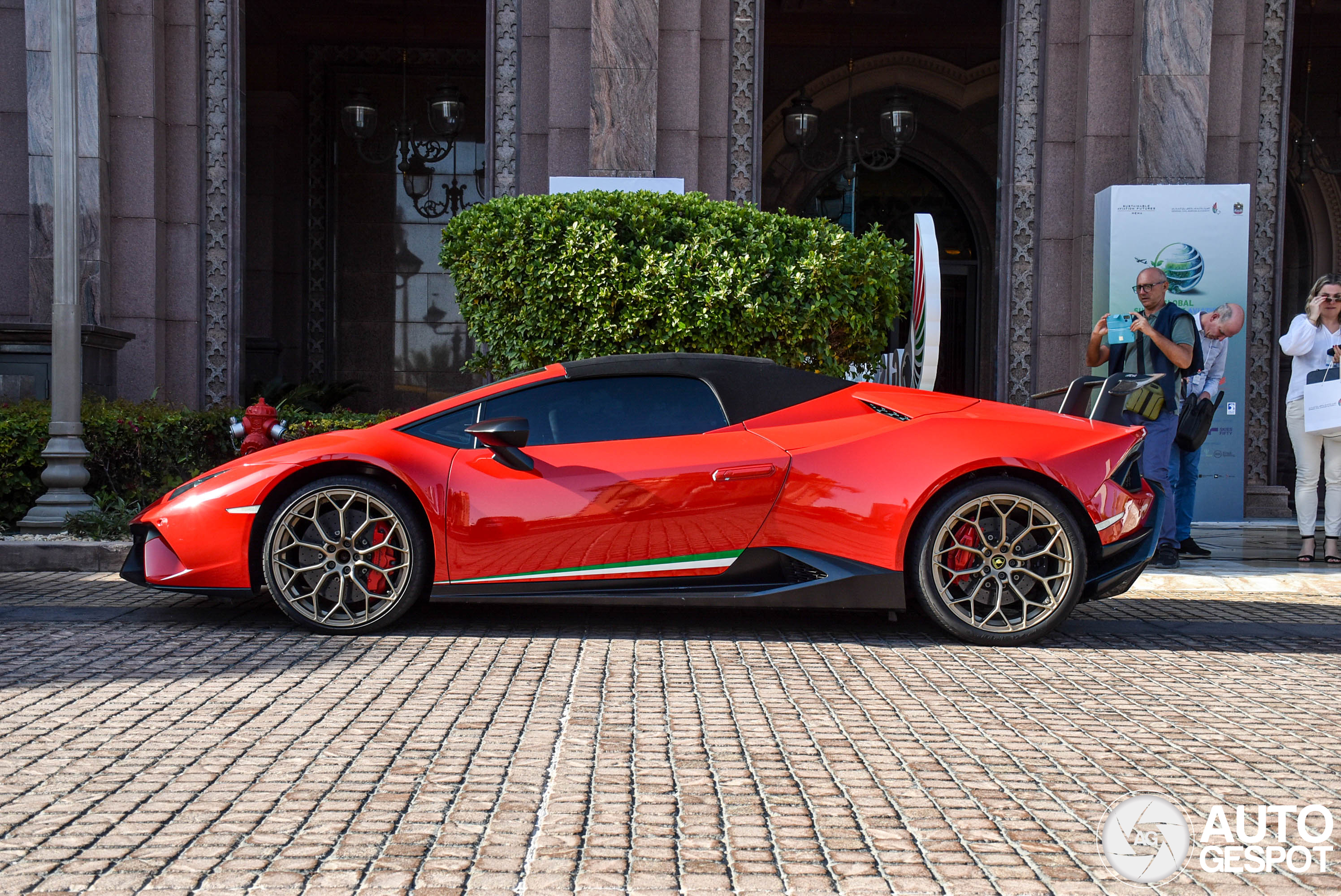 Lamborghini Huracán LP640-4 Performante Spyder