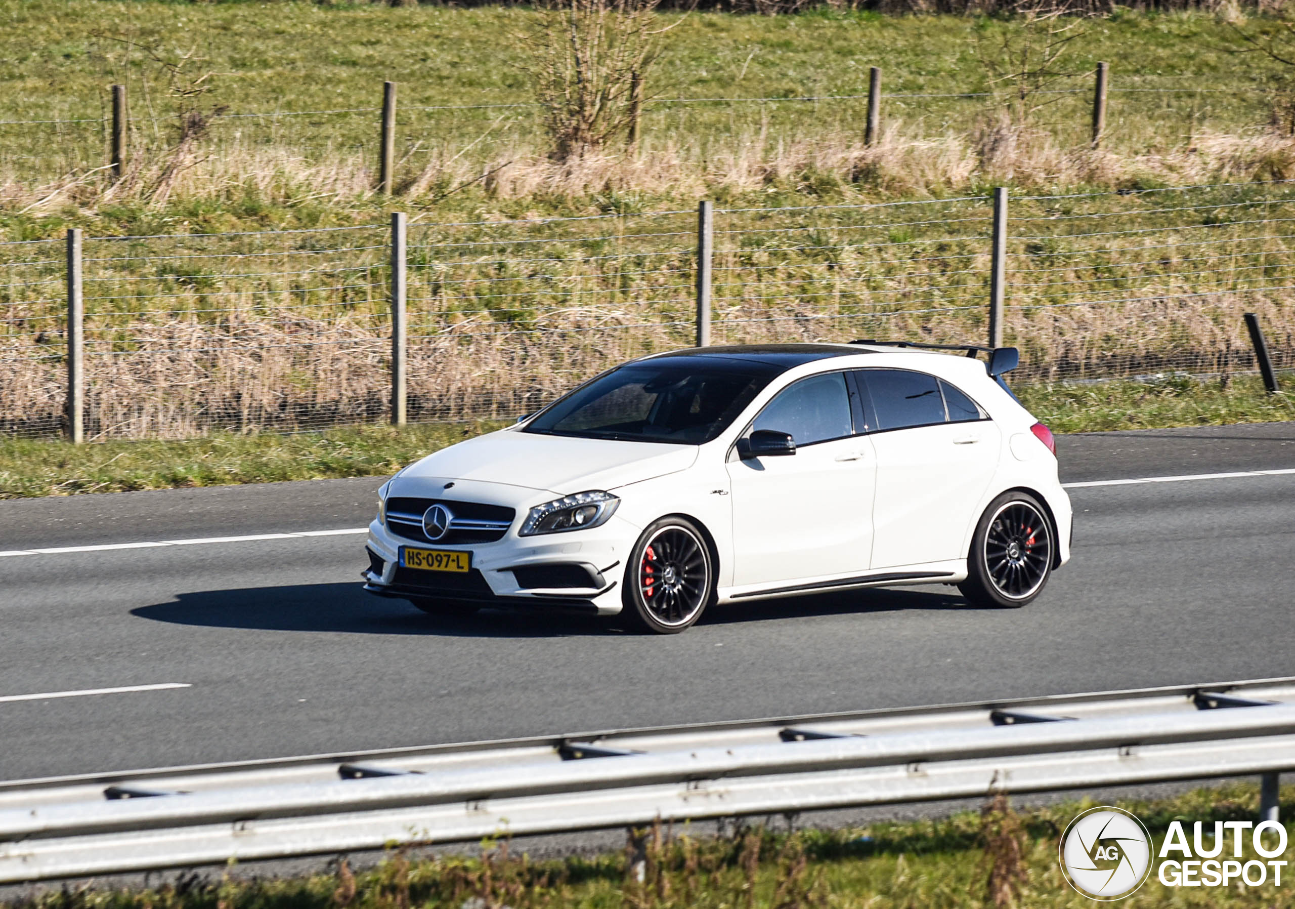 Mercedes-Benz A 45 AMG