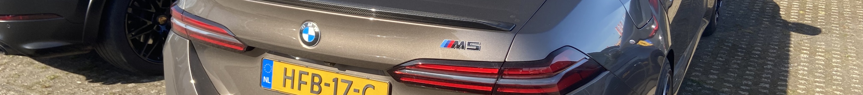 BMW M5 G90