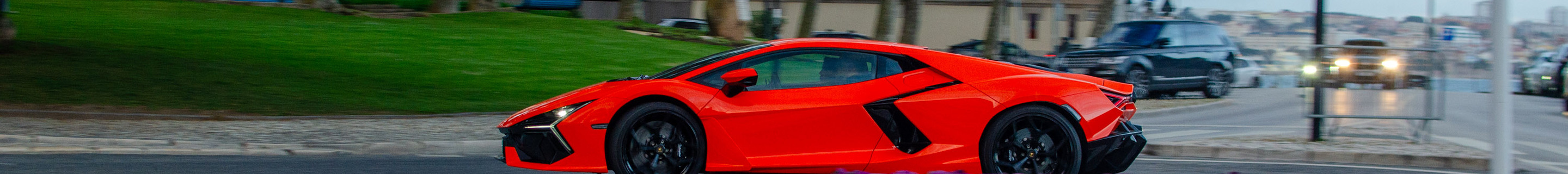 Lamborghini Revuelto