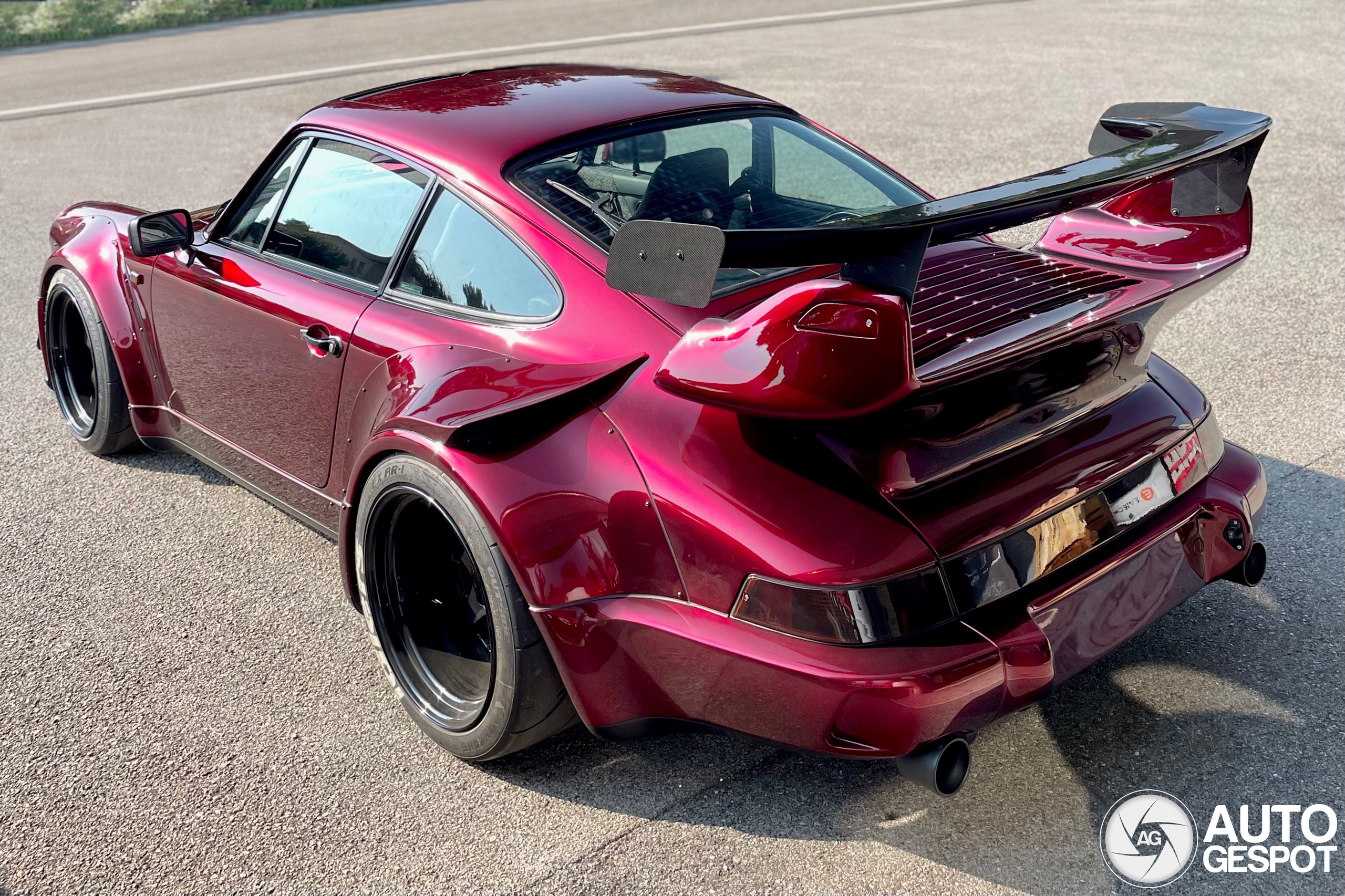 Porsche 964 Rauh-Welt Begriff - 21 March 2025 - Autogespot