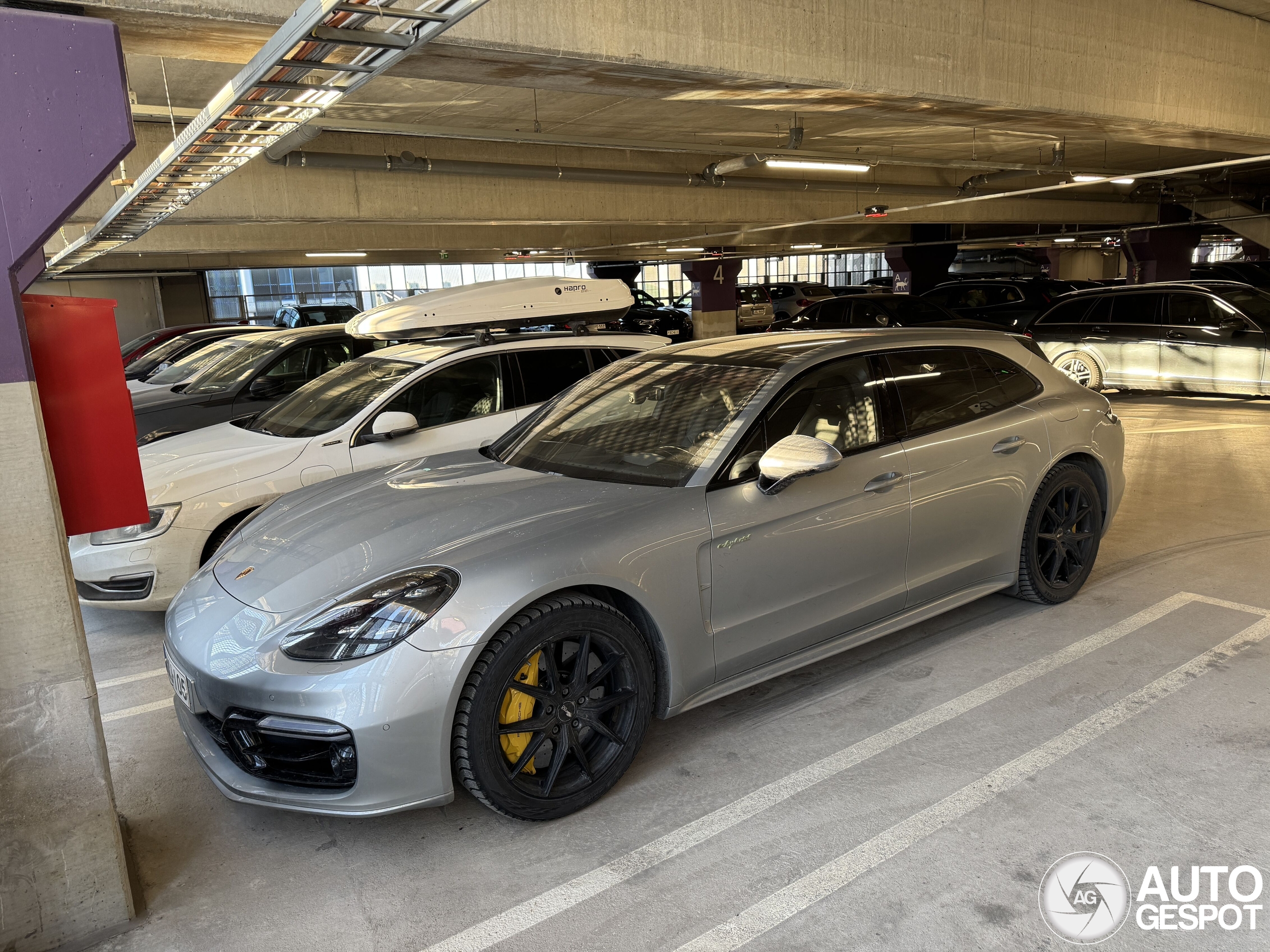Porsche 971 Panamera Turbo S E-Hybrid Sport Turismo