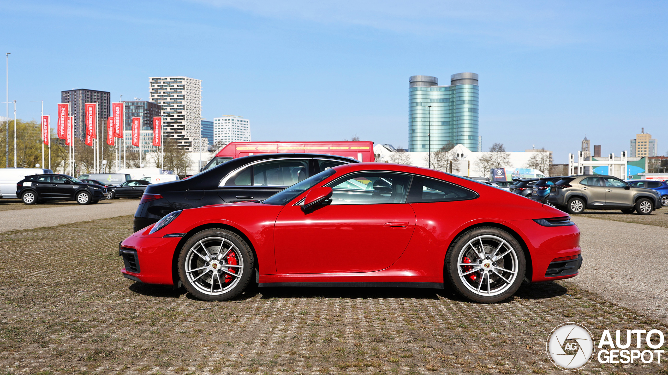 Porsche 992 Carrera 4S