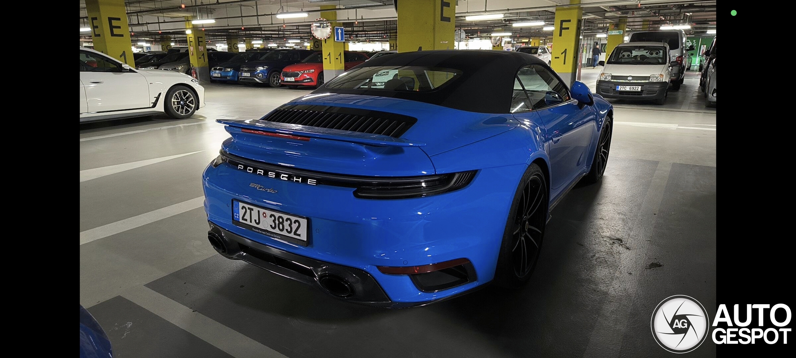Porsche 992 Turbo Cabriolet