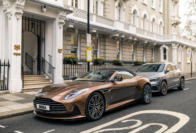 Aston Martin DB12 Volante
