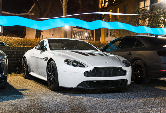 Aston Martin V12 Vantage S