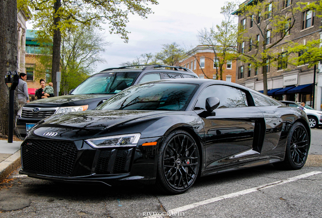 Audi R8 V10 Plus 2015