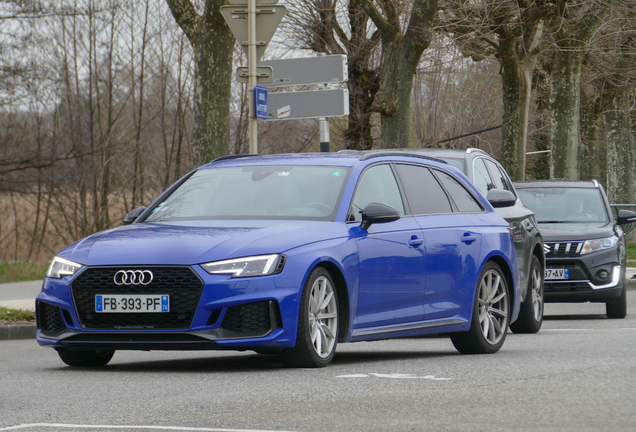 Audi RS4 Avant B9