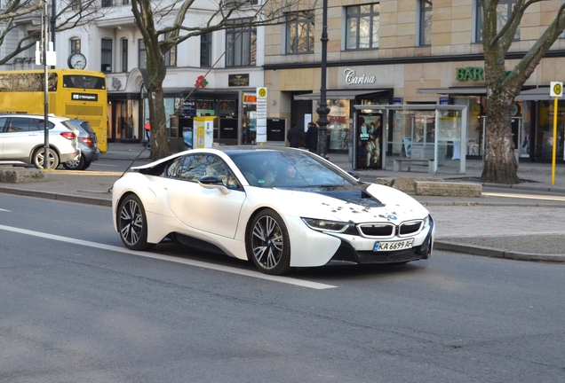 BMW i8