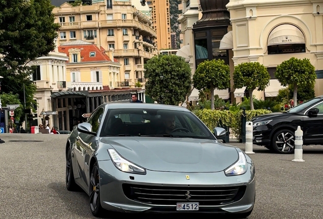 Ferrari GTC4Lusso T
