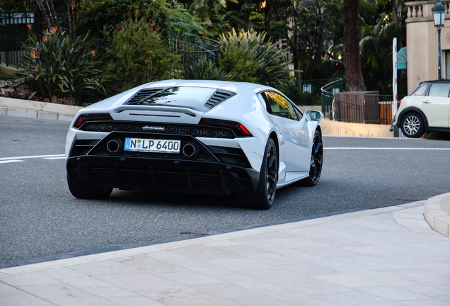 Lamborghini Huracán LP640-4 EVO
