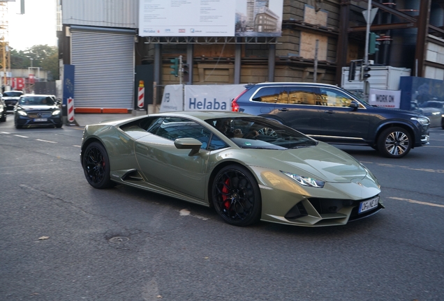 Lamborghini Huracán LP640-4 EVO