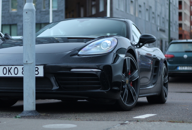 Porsche 718 Cayman S