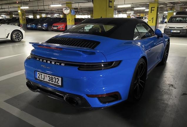 Porsche 992 Turbo Cabriolet
