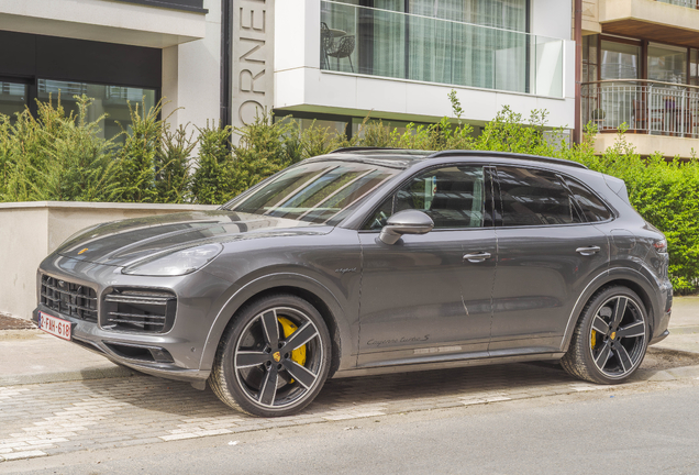Porsche Cayenne Turbo S E-Hybrid