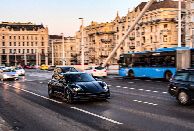 Porsche Taycan GTS