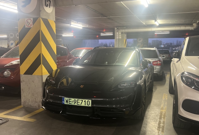 Porsche Taycan Turbo Cross Turismo