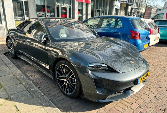 Porsche Taycan Turbo