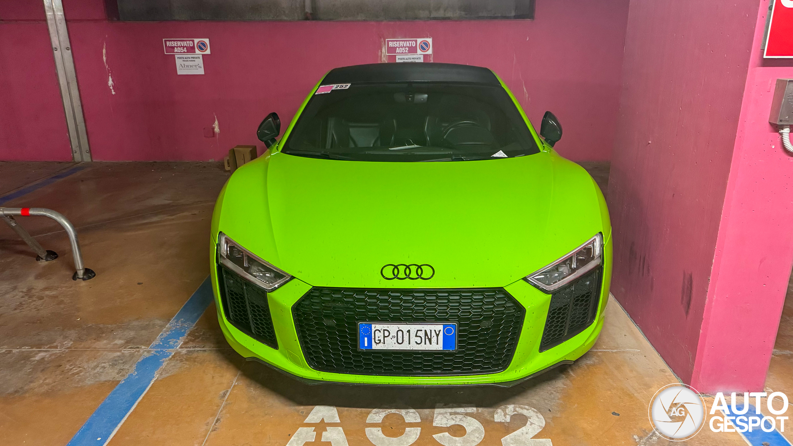 Audi R8 V10 Plus 2015