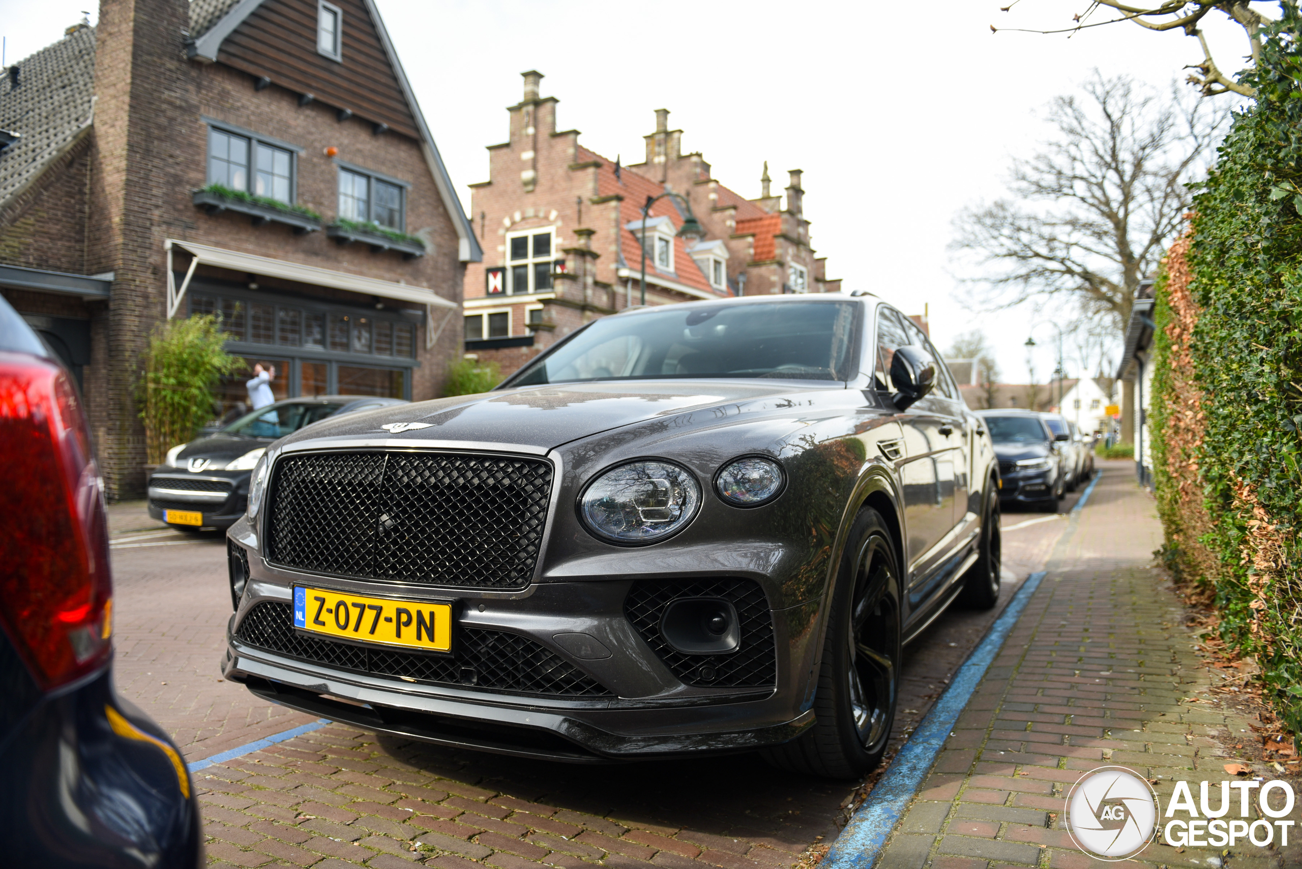 Bentley Bentayga Hybrid S