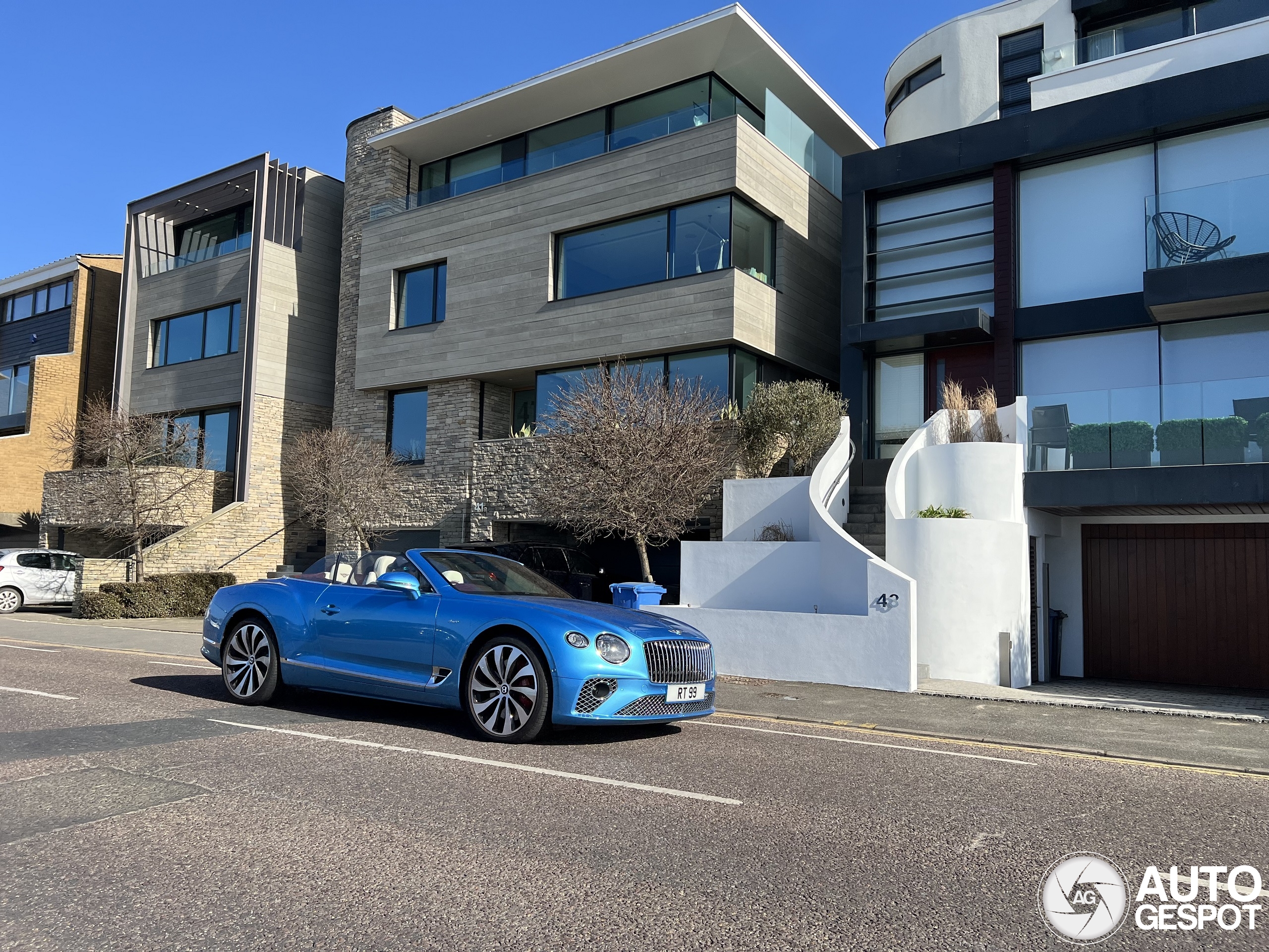 Bentley Continental GTC V8 Azure 2024