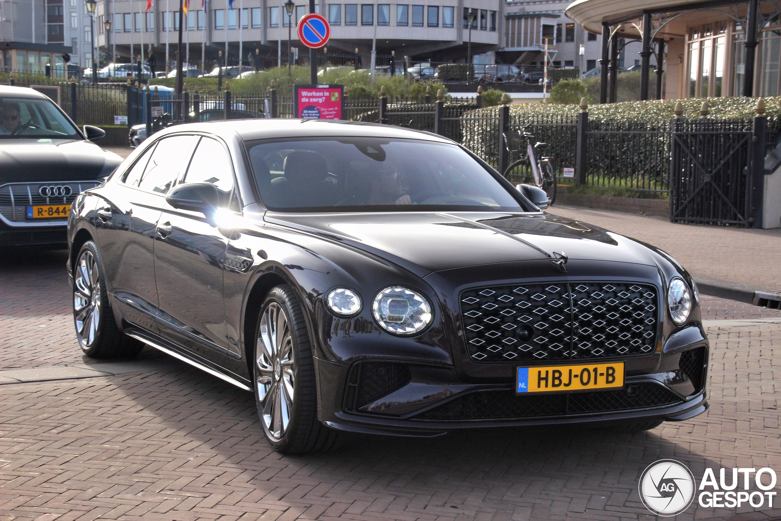 Bentley Flying Spur Mulliner 2025