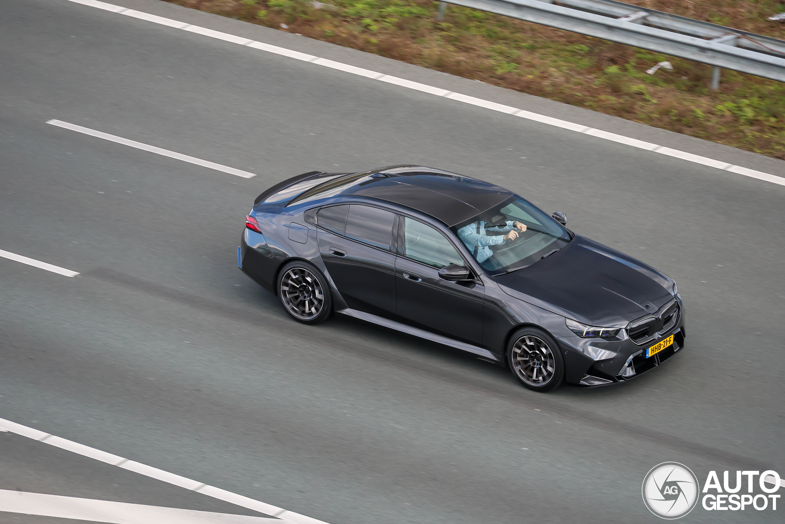 BMW M5 G90