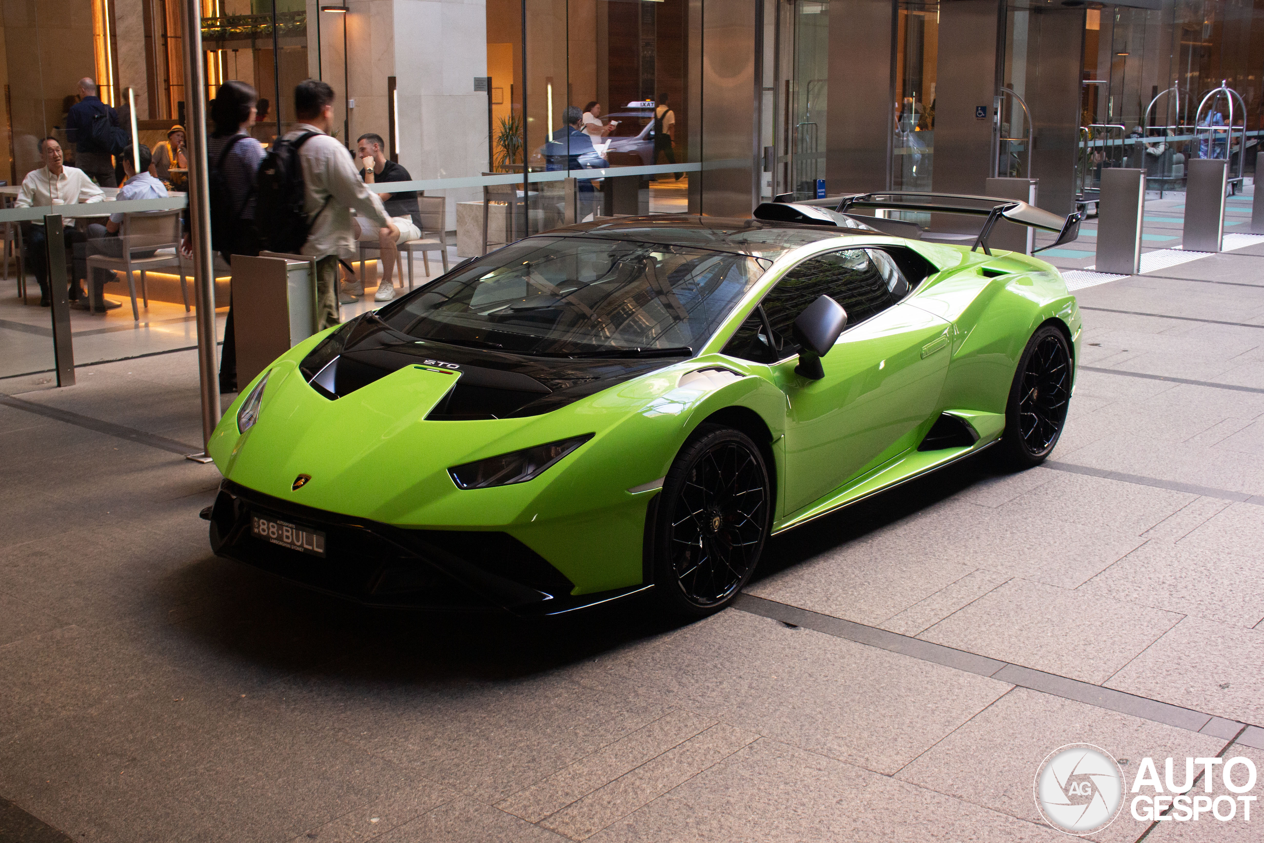 Lamborghini Huracán LP640-2 STO