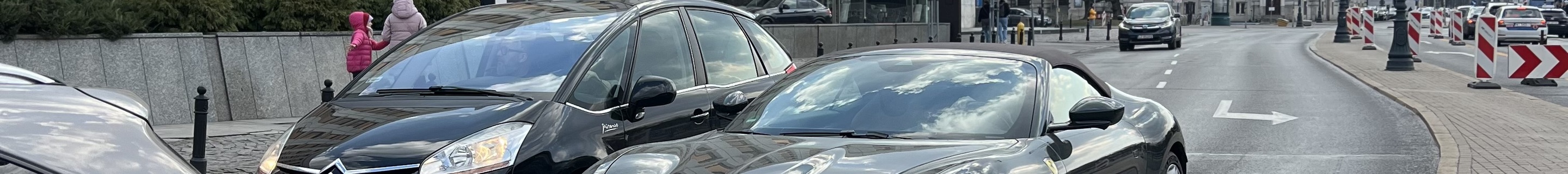 Ferrari Roma Spider