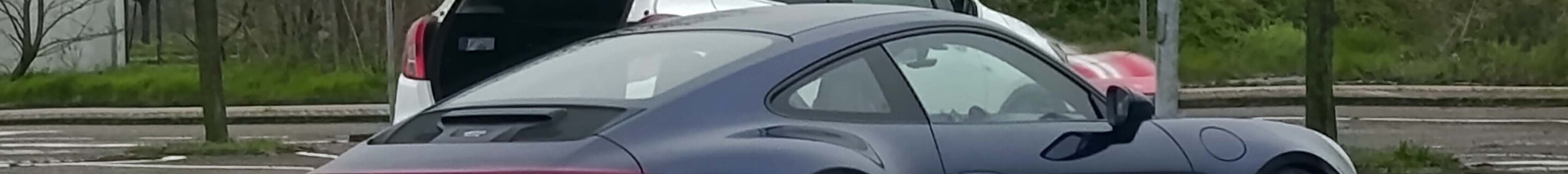 Porsche 992 GT3 Touring