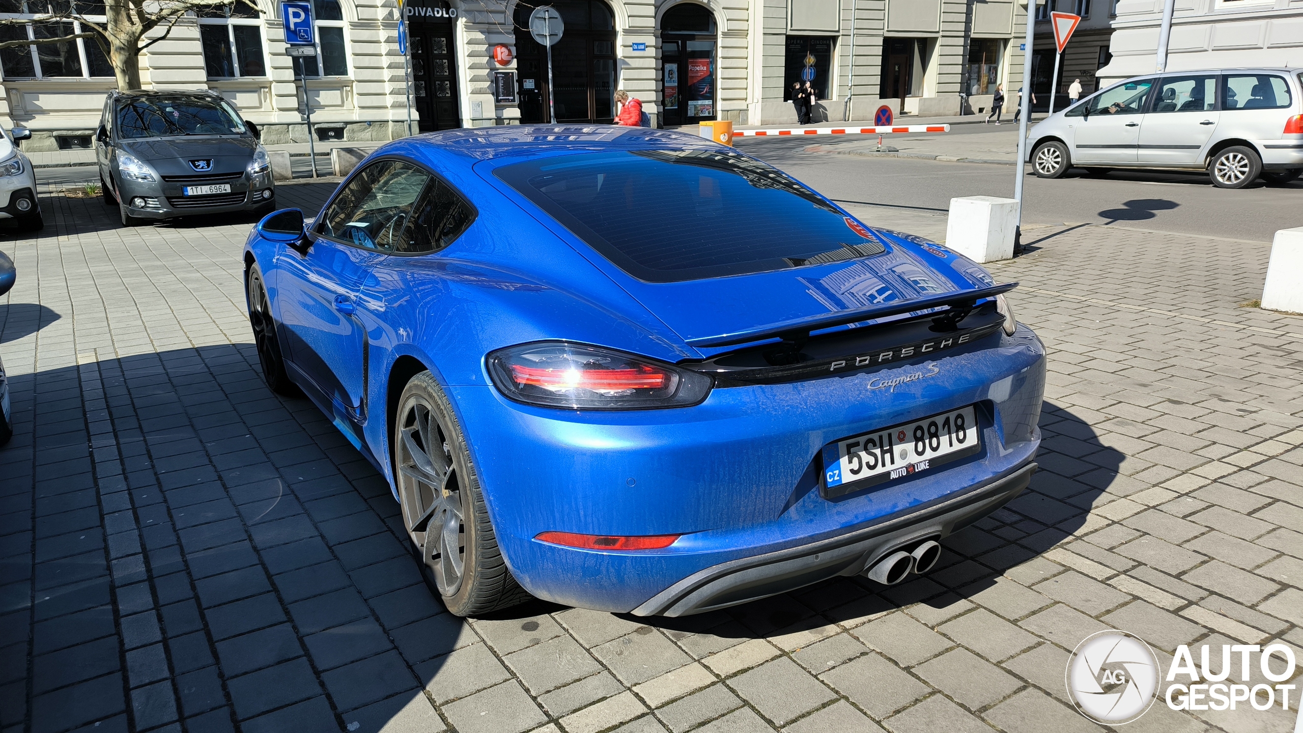Porsche 718 Cayman S
