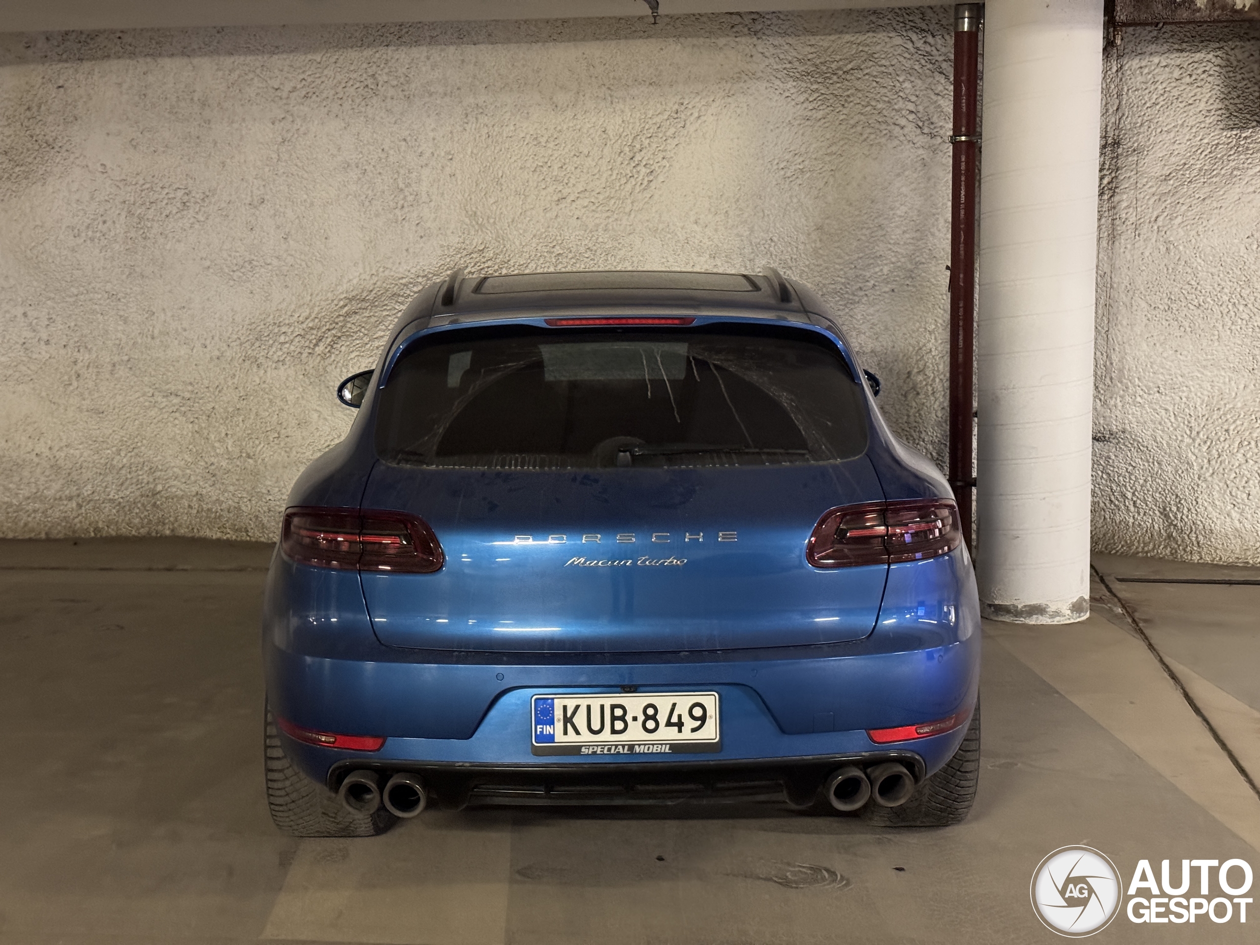 Porsche 95B Macan Turbo