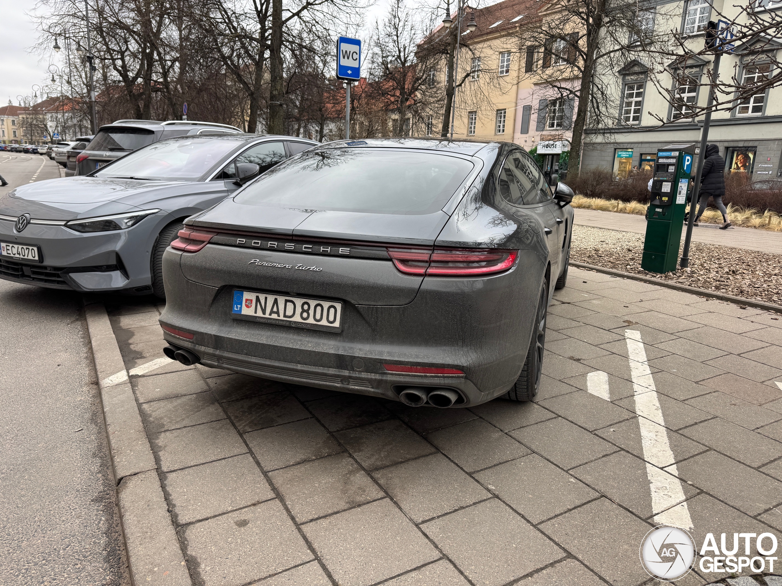 Porsche 971 Panamera Turbo