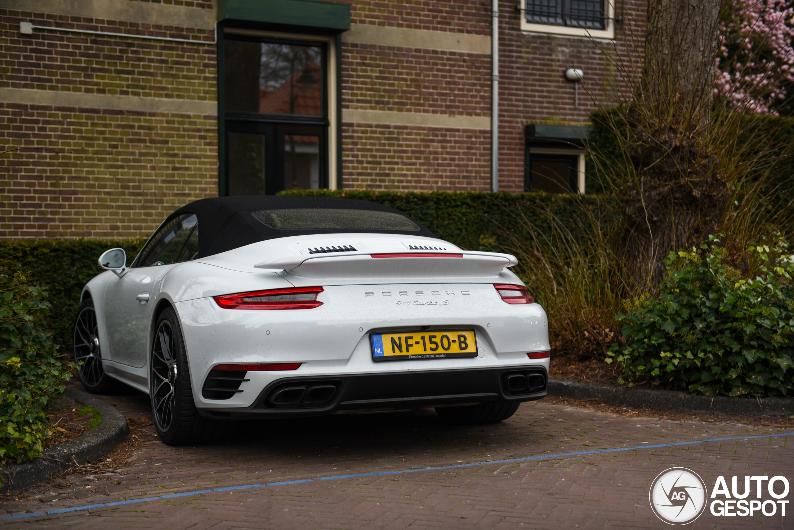 Porsche 991 Turbo S Cabriolet MkII