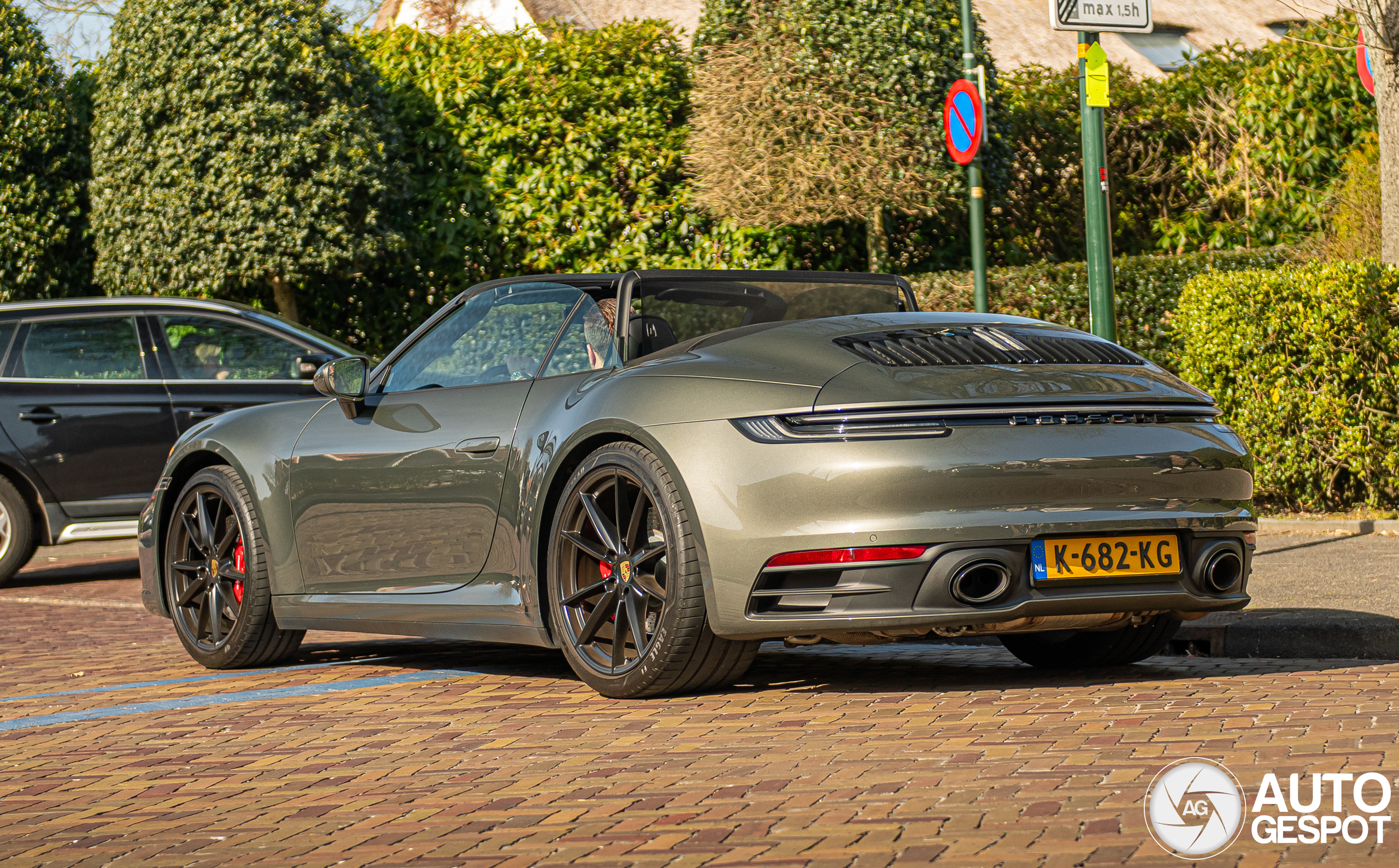 Porsche 992 Carrera 4S Cabriolet