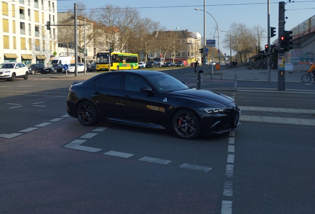Alfa Romeo Giulia Quadrifoglio 2023