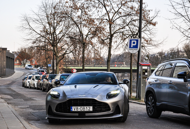 Aston Martin DB12