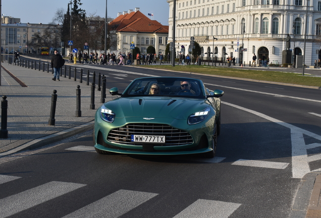 Aston Martin DB12 Volante