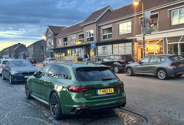 Audi RS4 Avant B9