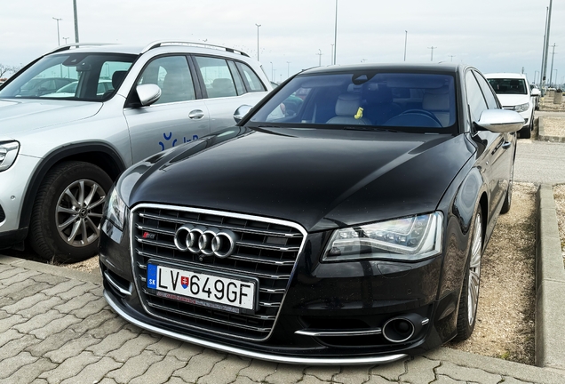 Audi S8 D4