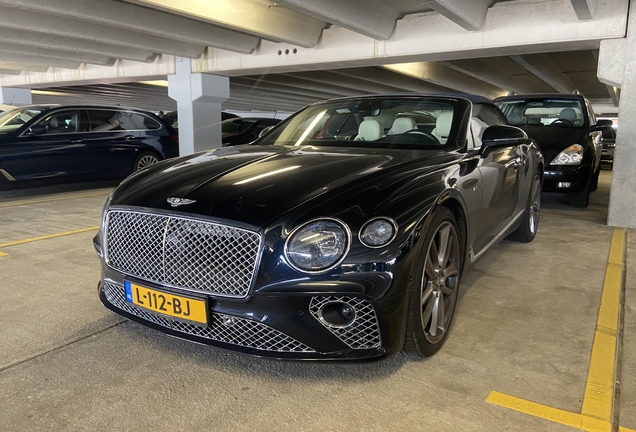 Bentley Continental GTC V8 2020